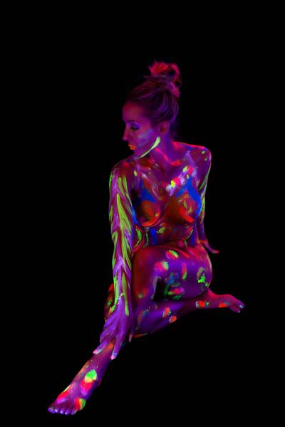 Glow in the dark boudoir photoshoot in Franklin Tn