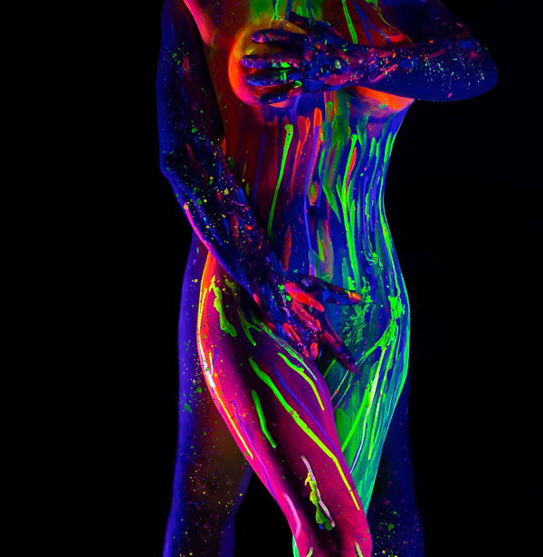 Glow in the dark couples boudoir photoshoot in Franklin Tn