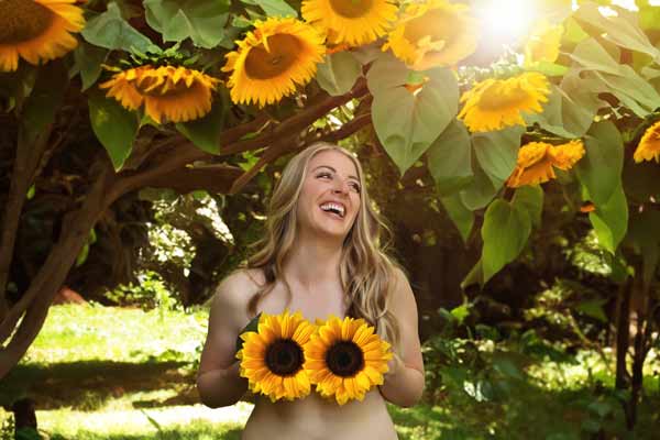 Outdoor Boudoir Photography in Stunning Sunflower Field